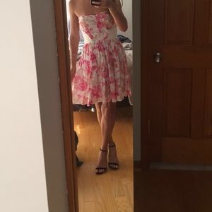 Strapless floral dress🌸